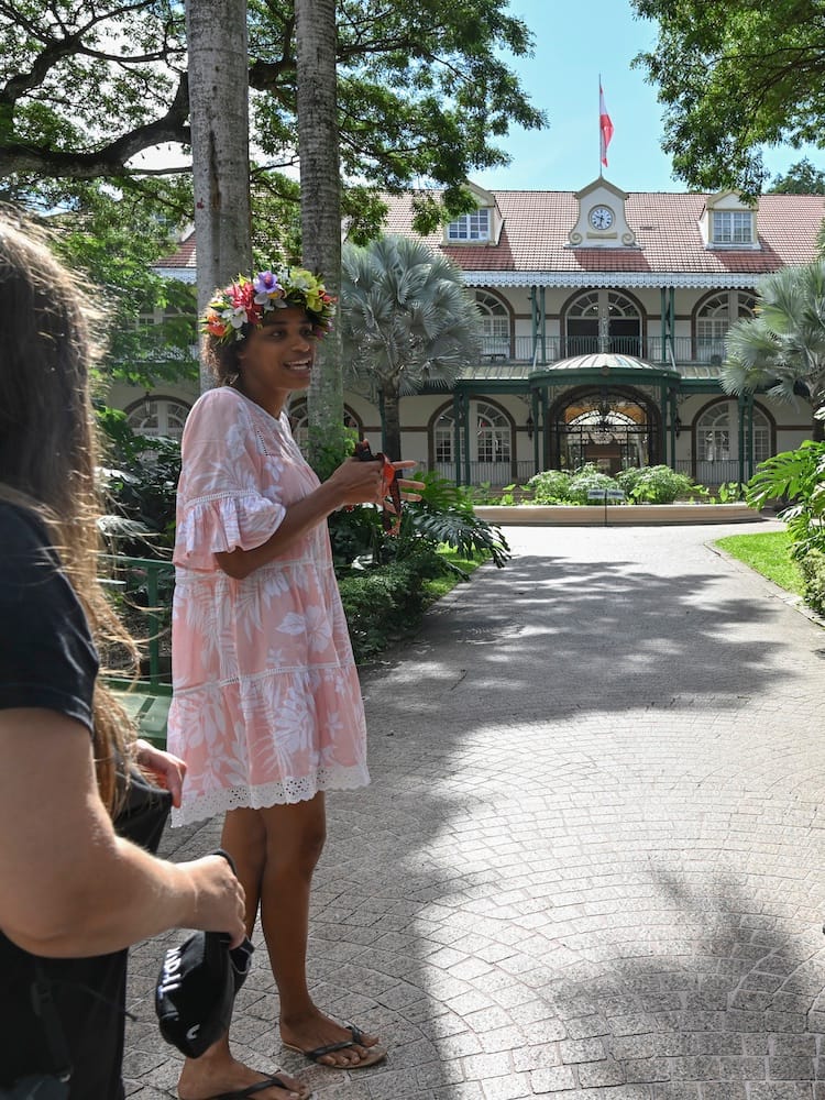 East Coast Half Day Tour of Tahiti - Guided Tour of the President's Palace