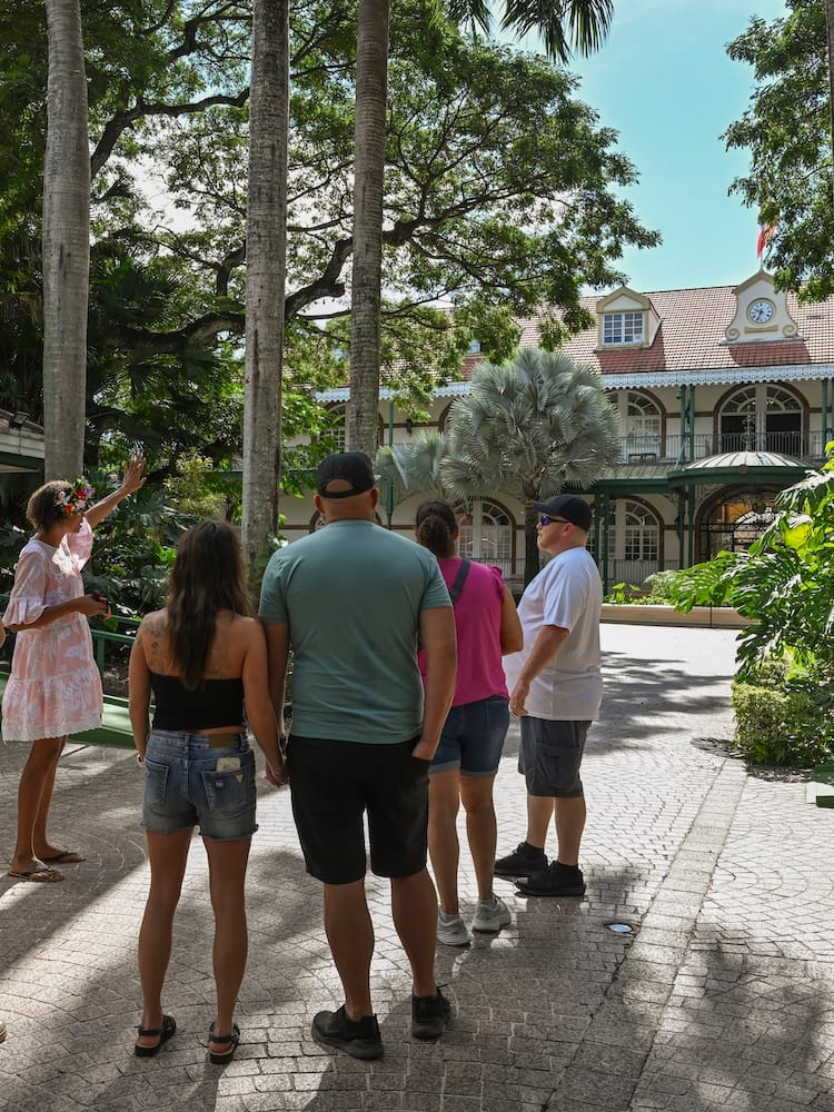 East Coast Half Day Tour of Tahiti - Tour of the President's Palace