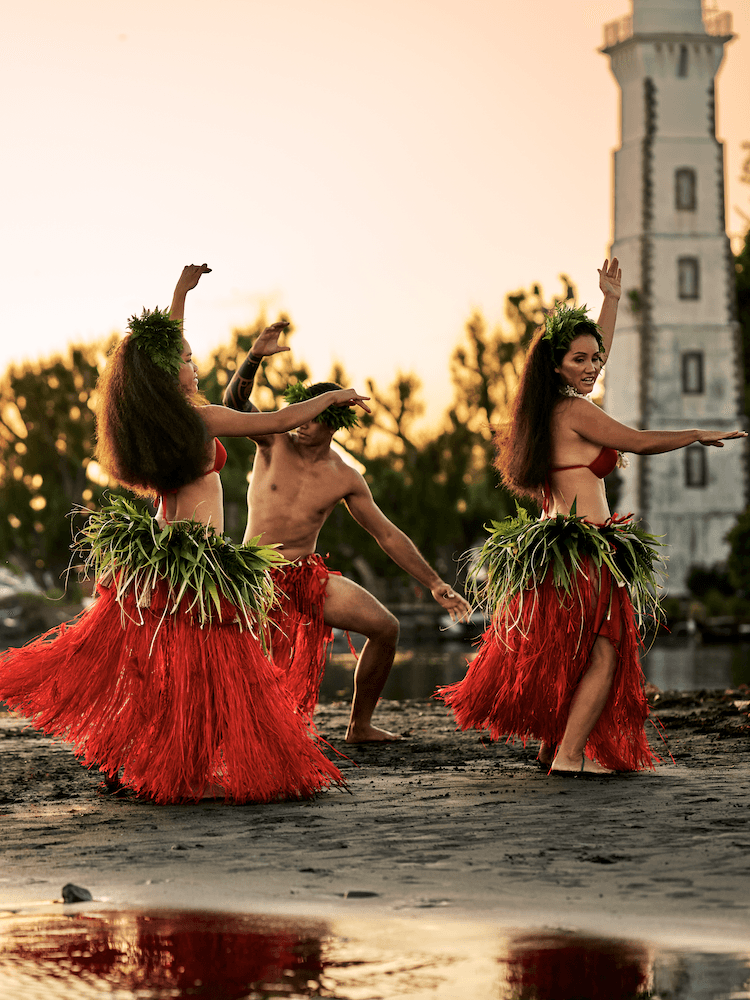Unique Tahiti - Tours of Tahiti - Dancers in Front of the Lighthouse