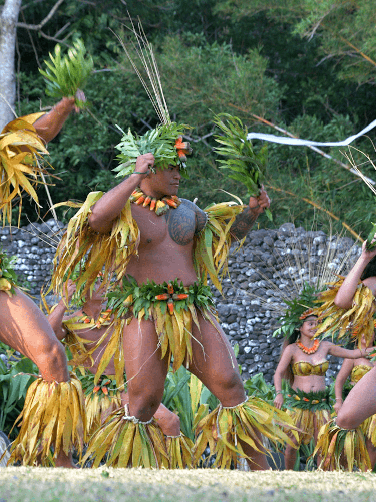 Unique Tahiti - Tours of Tahiti - Local Male Dancers in Full Dress