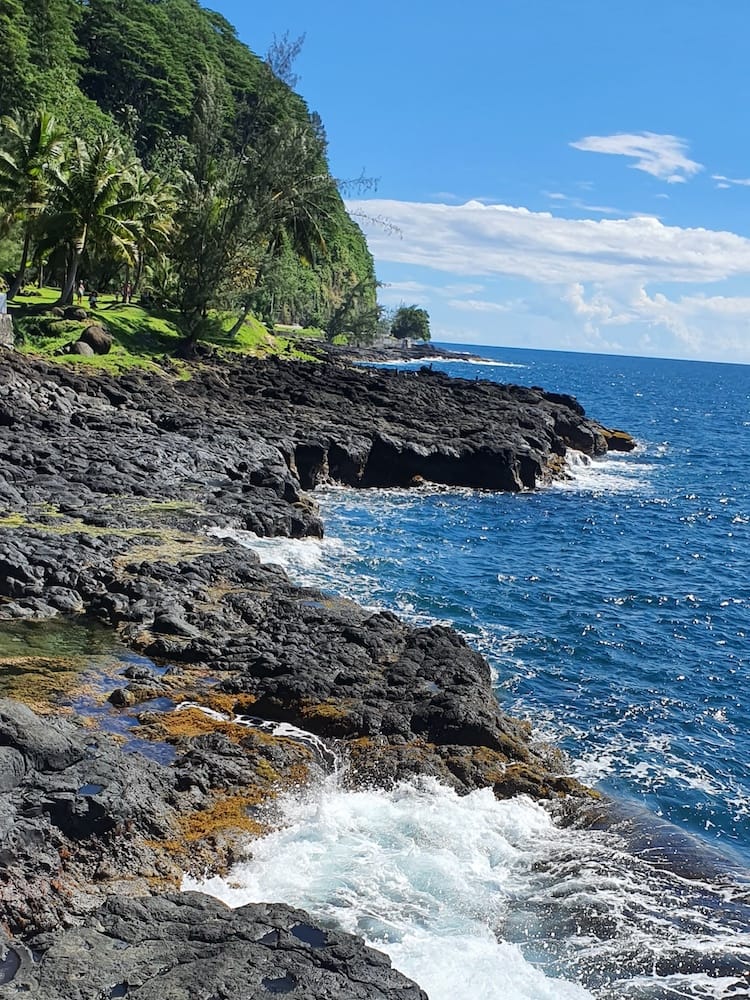 East Coast Tour of Tahiti - Rocky Coast