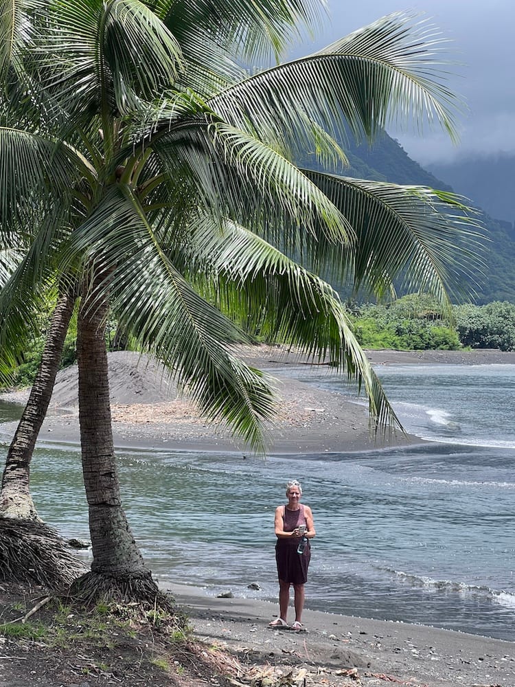 East Coast Tour of Tahiti - Tourist on the Beach