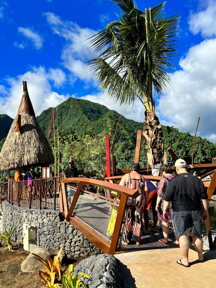 FD WC Teahupoo VillageDA21CDBE-57D0-4D89-84B8-B55FAEDF5F1E
