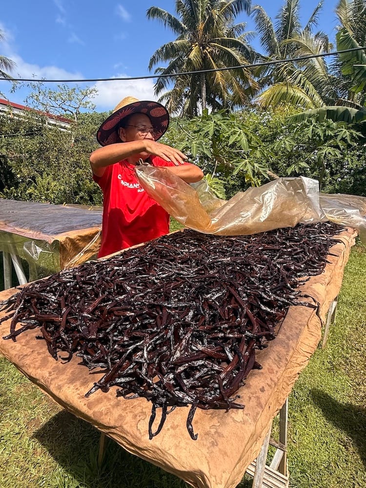 Vanilla Farm - Unique Tahiti - West Coast Tours