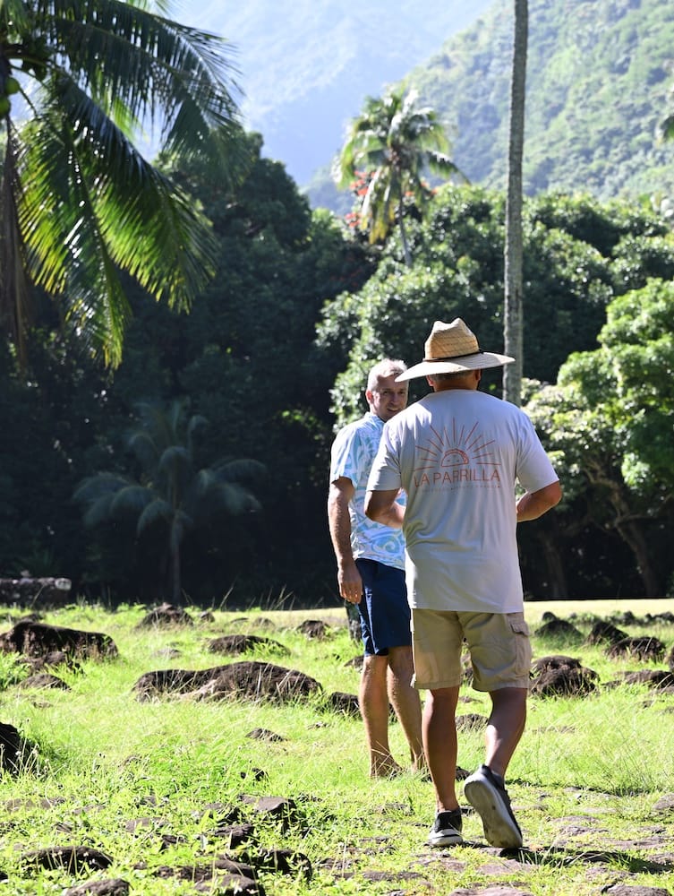 West Coast Tahiti Tour Temple and Tikis